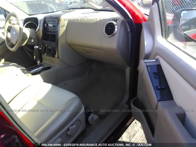 1FMEU63E78UA39558 - 2008 FORD EXPLORER XLT RED photo 5