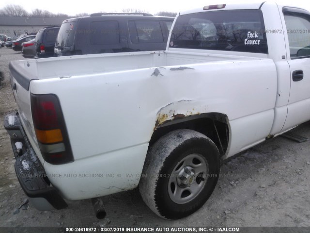 1GCEC14W11Z167675 - 2001 CHEVROLET SILVERADO C1500 WHITE photo 6