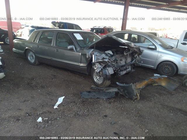 1LNLM81W7VY697285 - 1997 LINCOLN TOWN CAR EXECUTIVE GRAY photo 1