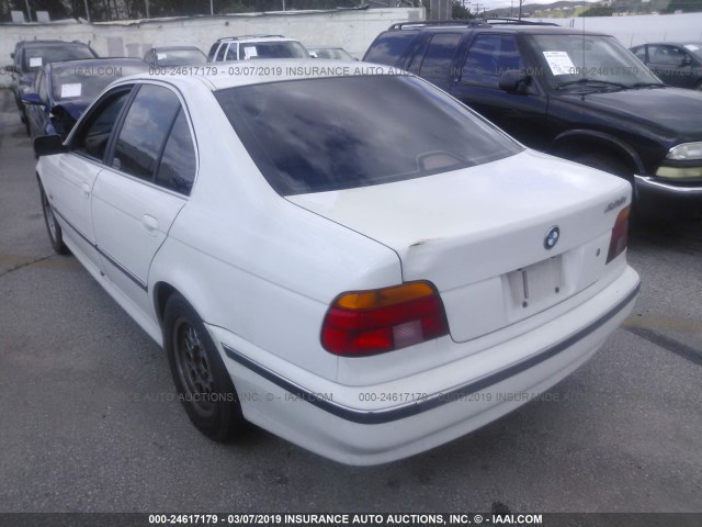 WBADD6322WBW35480 - 1998 BMW 528 I AUTOMATIC WHITE photo 3