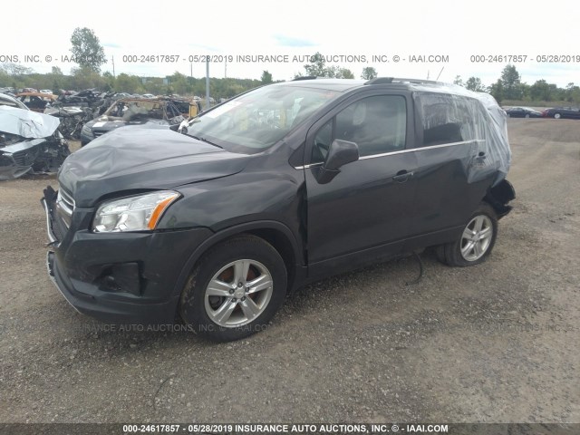 3GNCJPSB1GL233410 - 2016 CHEVROLET TRAX 1LT GRAY photo 2