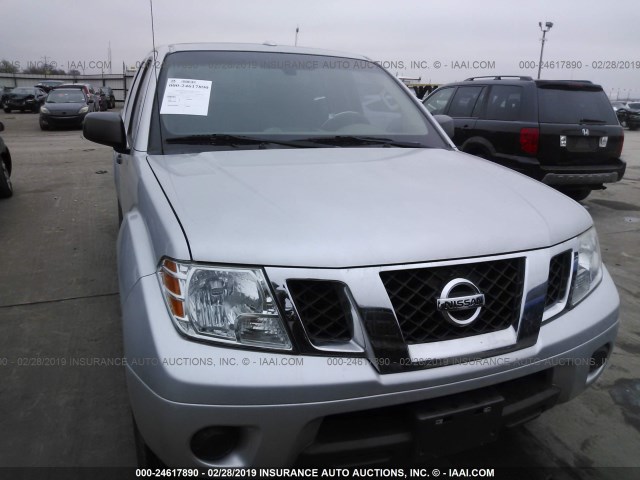 1N6AD0ERXCC478958 - 2012 NISSAN FRONTIER SILVER photo 6