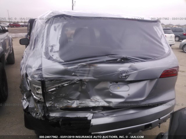 5FNYF5H10HB019902 - 2017 HONDA PILOT LX SILVER photo 6