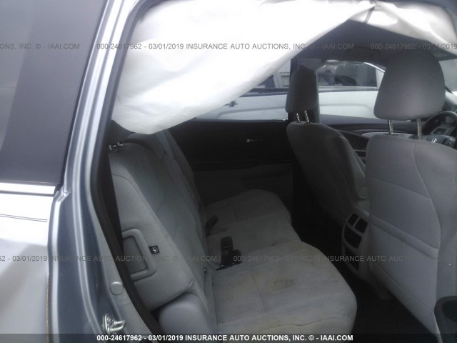 5FNYF5H10HB019902 - 2017 HONDA PILOT LX SILVER photo 8