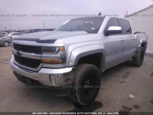 3GCUKREC4HG394368 - 2017 CHEVROLET SILVERADO K1500 LT SILVER photo 2