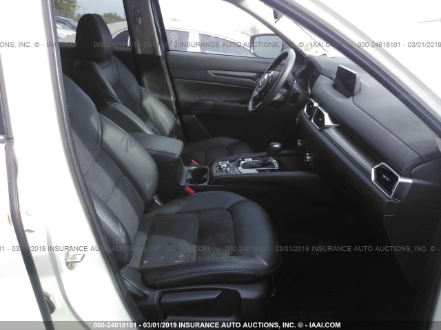 JM3KFACM6J1326934 - 2018 MAZDA CX-5 TOURING WHITE photo 5