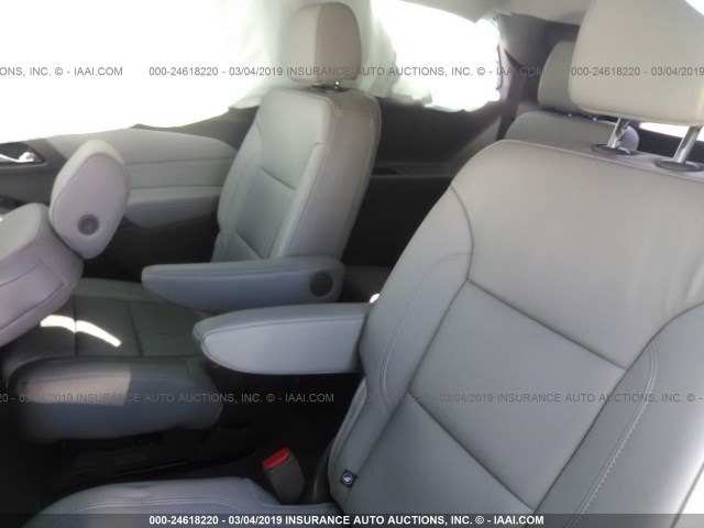 1GNERHKW0KJ149086 - 2019 CHEVROLET TRAVERSE WHITE photo 8