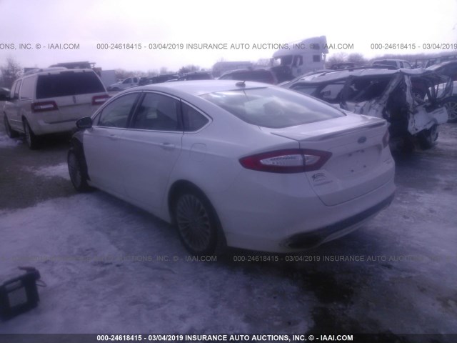 3FA6P0K9XFR310480 - 2015 FORD FUSION TITANIUM WHITE photo 3