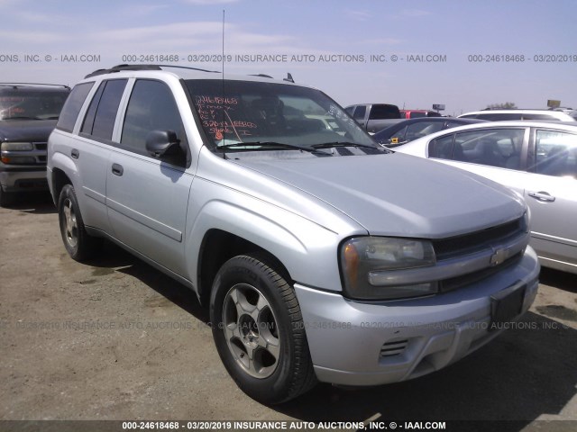 1GNDS13S772138154 - 2007 CHEVROLET TRAILBLAZER LS/LT SILVER photo 1