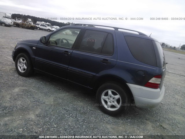 4JGAB54E61A269788 - 2001 MERCEDES-BENZ ML 320 BLUE photo 3