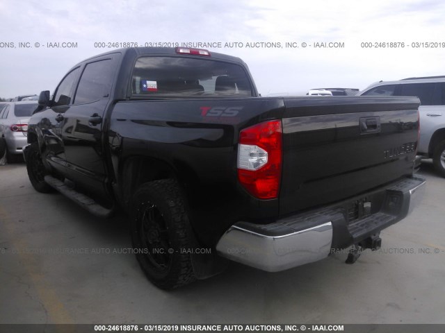 5TFEM5F12GX105325 - 2016 TOYOTA TUNDRA CREWMAX SR5 BLACK photo 3