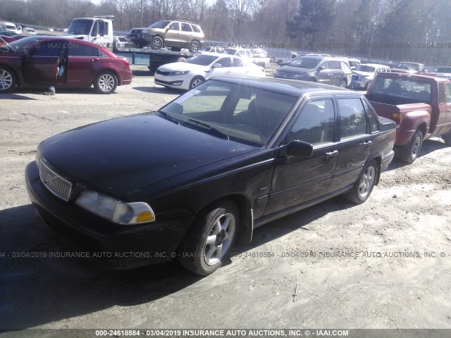 YV1LS5586W2485920 - 1998 VOLVO S70 BLACK photo 2