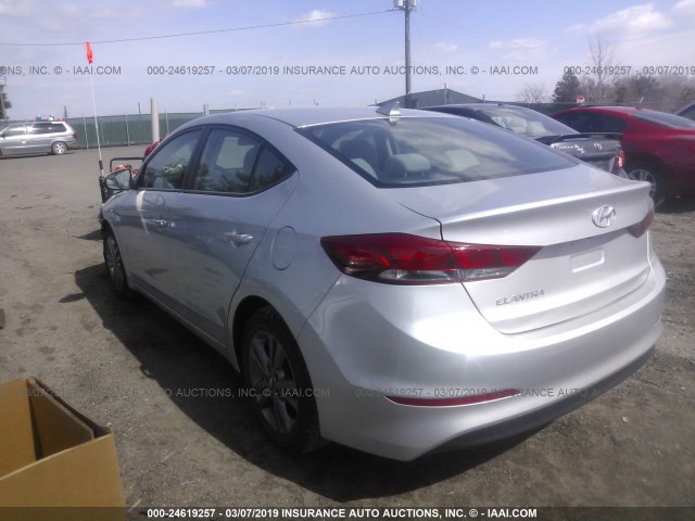 5NPD84LF2HH092065 - 2017 HYUNDAI ELANTRA SE/VALUE/LIMITED SILVER photo 3