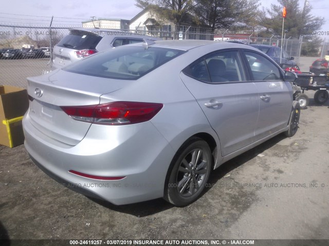 5NPD84LF2HH092065 - 2017 HYUNDAI ELANTRA SE/VALUE/LIMITED SILVER photo 4