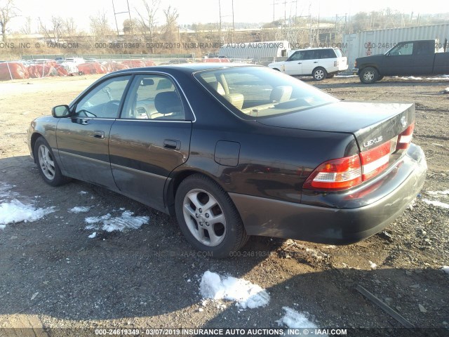 JT8BF28G315109642 - 2001 LEXUS ES 300 BLACK photo 3