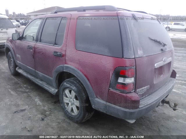 1FMEU73E26UA63687 - 2006 FORD EXPLORER XLT RED photo 3