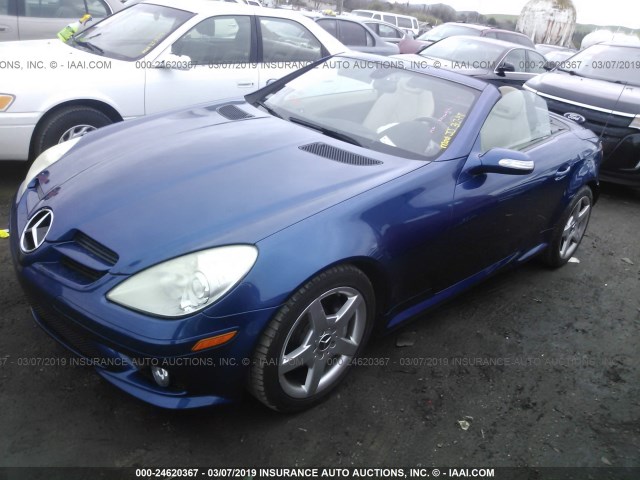 WDBWK56FX5F078124 - 2005 MERCEDES-BENZ SLK 350 BLUE photo 2