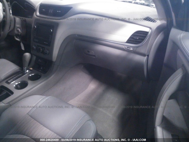 1GNKVFED7GJ261467 - 2016 CHEVROLET TRAVERSE LS GRAY photo 5