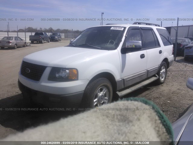 1FMPU16515LA90210 - 2005 FORD EXPEDITION XLT WHITE photo 2