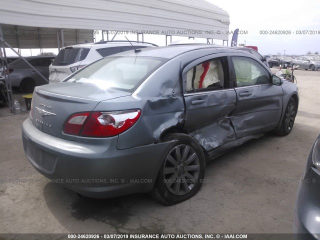 1C3CC5FD9AN155991 - 2010 CHRYSLER SEBRING LIMITED SILVER photo 4