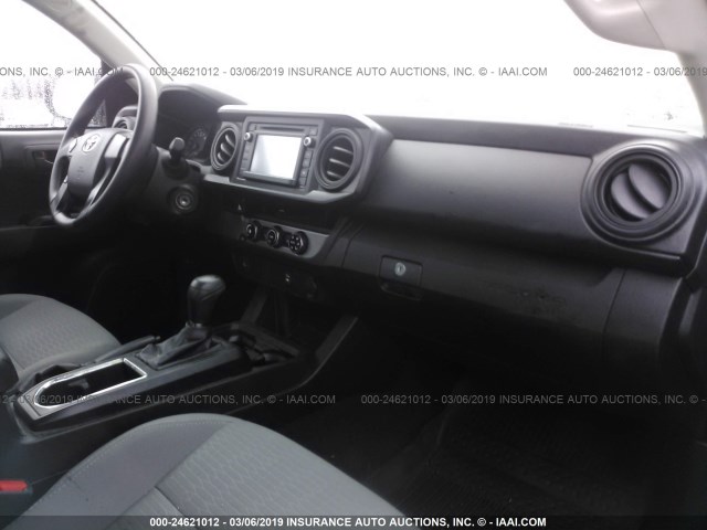 5TFRX5GN0HX100460 - 2017 TOYOTA TACOMA ACCESS CAB/SR/SR5 შავი ფოტო 5