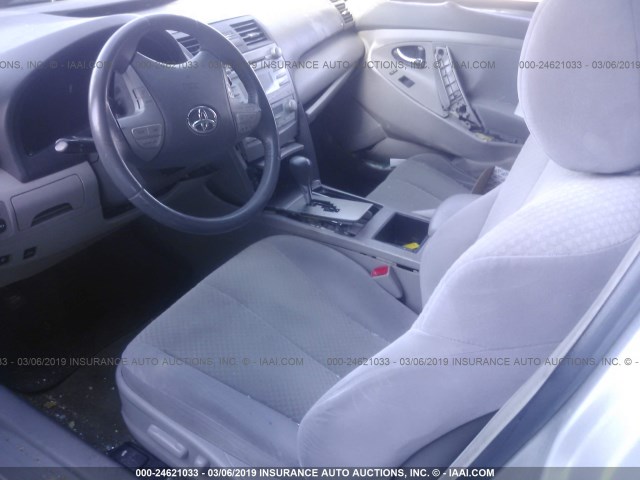 4T1BB46K48U037779 - 2008 TOYOTA CAMRY HYBRID SILVER photo 5