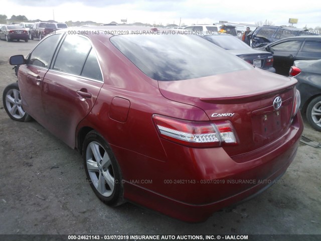 4T1BF3EK6AU564342 - 2010 TOYOTA CAMRY SE/LE/XLE RED photo 3