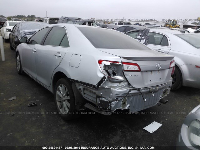 4T1BF1FK4EU758294 - 2014 TOYOTA CAMRY L/SE/LE/XLE 银色 照片 3