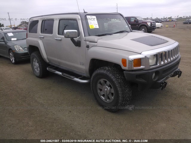 5GTDN13E178160263 - 2007 HUMMER H3 SILVER photo 1