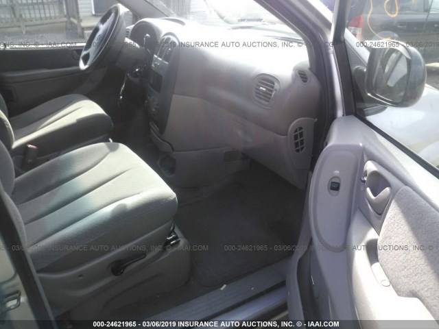 1B4GP45311B141165 - 2001 DODGE CARAVAN SPORT SILVER photo 5