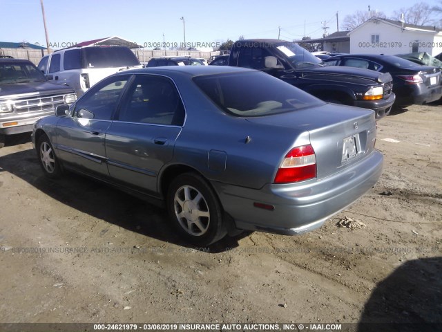 1HGCD5659RA037865 - 1994 HONDA ACCORD EX/EX-R BLUE photo 3