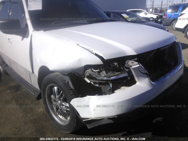 1FMPU15L24LA72846 - 2004 FORD EXPEDITION XLT WHITE photo 6