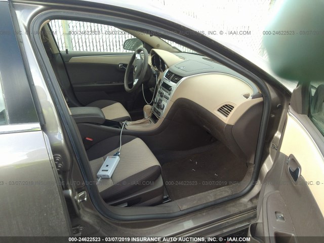 1G1ZB5E18BF325603 - 2011 CHEVROLET MALIBU LS GOLD photo 5