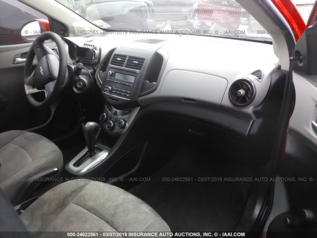1G1JA6SHXC4114181 - 2012 CHEVROLET SONIC LS ORANGE photo 5