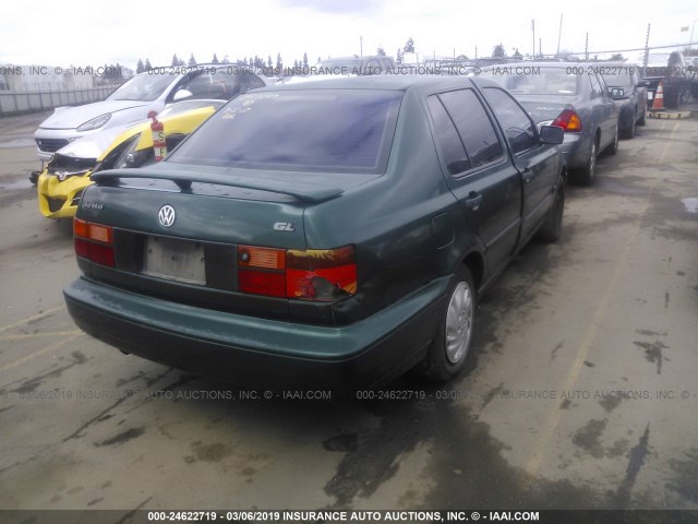 3VWRA81HXTM067758 - 1996 VOLKSWAGEN JETTA GL GREEN photo 4