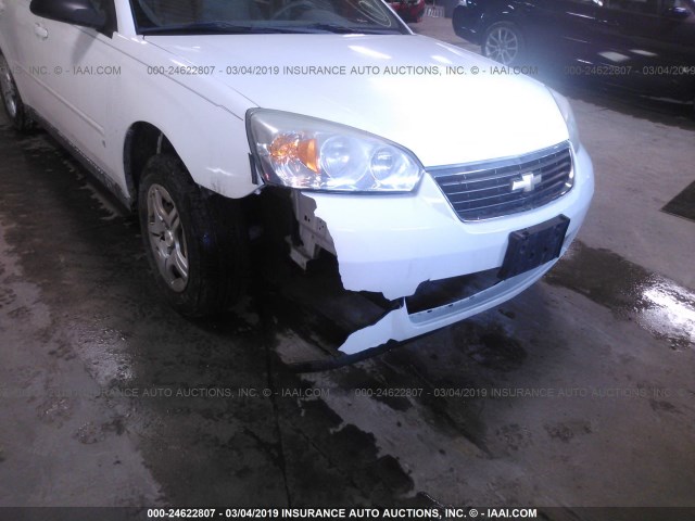1G1ZS51F06F229696 - 2006 CHEVROLET MALIBU LS თეთრი ფოტო 6