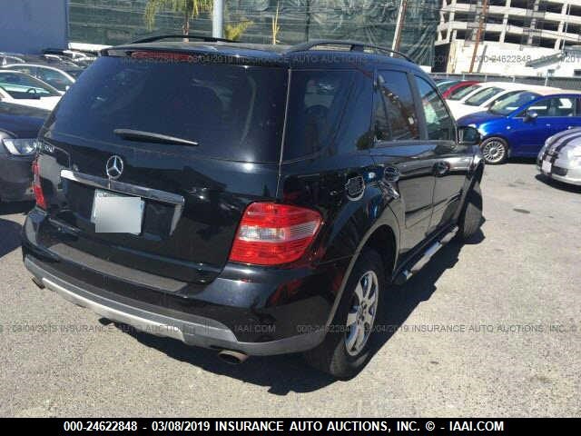 4JGBB86E26A084177 - 2006 MERCEDES-BENZ ML 350 BLACK photo 4