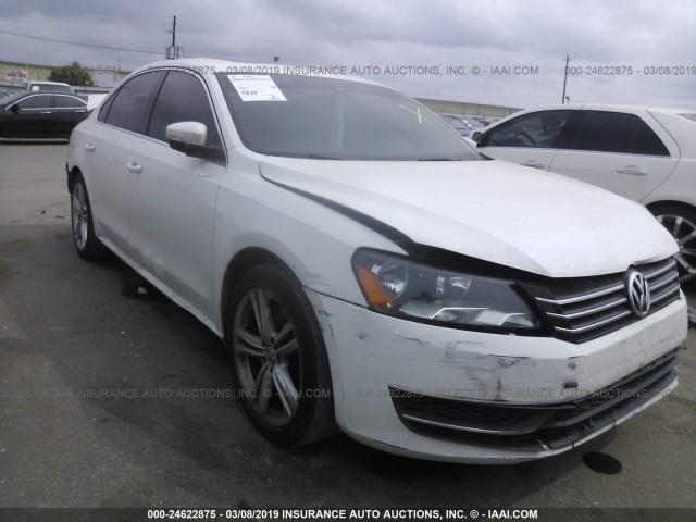 1VWBS7A31EC092842 - 2014 VOLKSWAGEN PASSAT SE WHITE photo 1