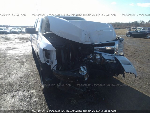 1GCSKSE36AZ178719 - 2010 CHEVROLET SILVERADO K1500 LT WHITE photo 6