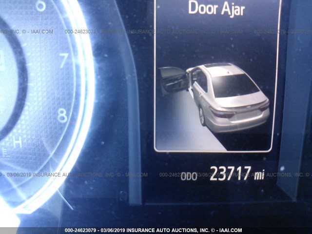 4T1BF1FK8HU369209 - 2017 TOYOTA CAMRY LE/XLE/SE/XSE თეთრი ფოტო 7