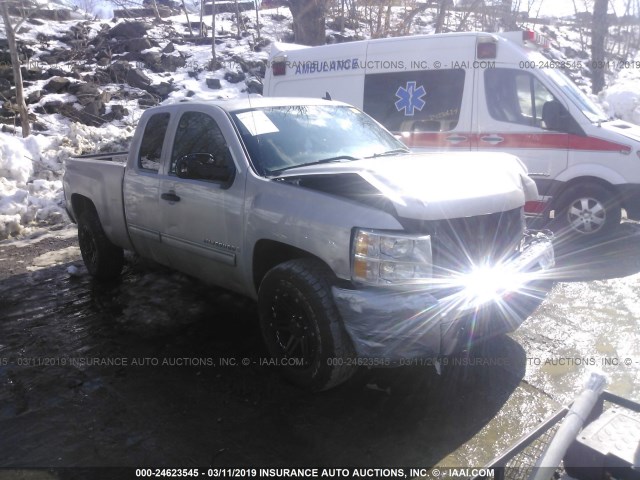 2GCEK29C691129340 - 2009 CHEVROLET SILVERADO K1500 LT SILVER photo 1