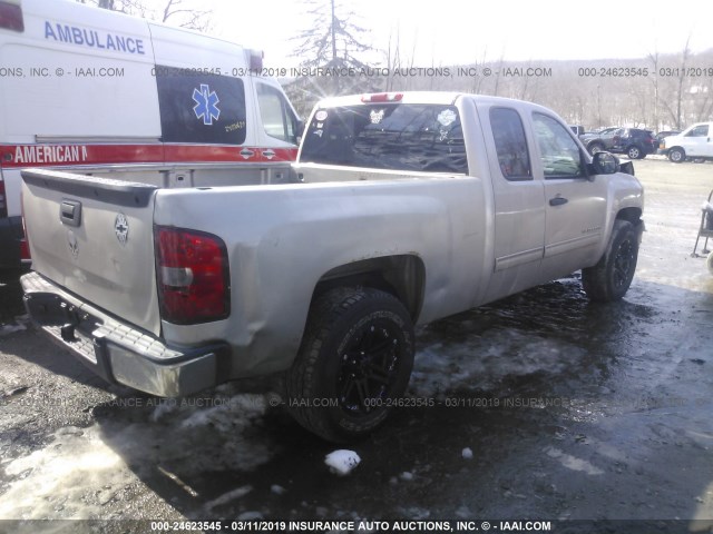 2GCEK29C691129340 - 2009 CHEVROLET SILVERADO K1500 LT SILVER photo 4