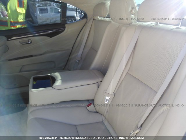 JTHGL5EF8A5037879 - 2010 LEXUS LS 460L WHITE photo 8