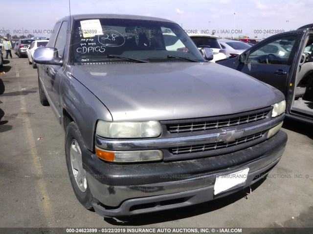 1GCEC19T9YE325728 - 2000 CHEVROLET SILVERADO C1500 SILVER photo 1