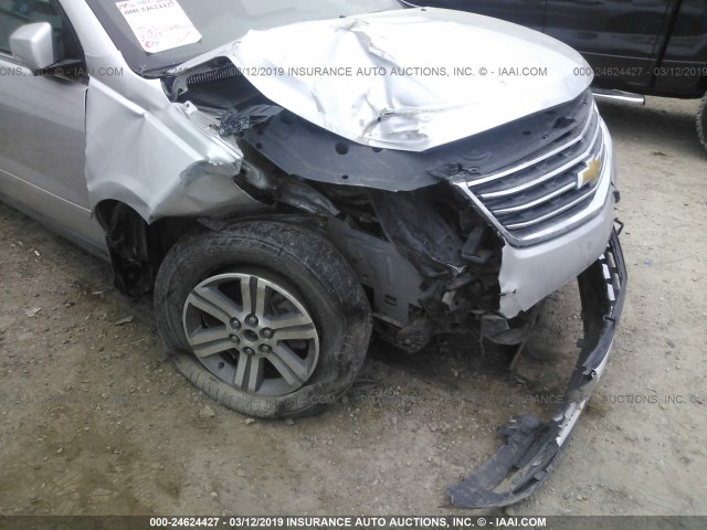 1GNKRHKD3FJ100763 - 2015 CHEVROLET TRAVERSE LT SILVER photo 6