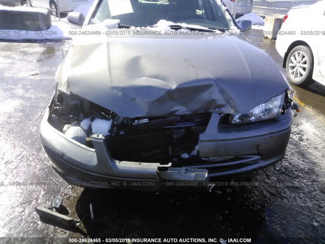 4T1BG22K61U051734 - 2001 TOYOTA CAMRY CE/LE/XLE 灰色 照片 6