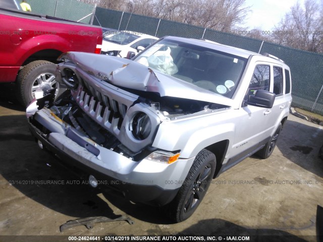 1C4NJPFA9CD690310 - 2012 JEEP PATRIOT LATITUDE SILVER photo 2