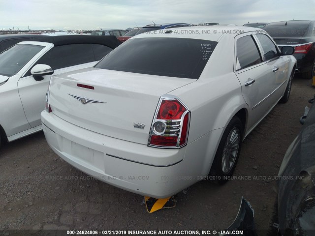 2C3CA5CV8AH228876 - 2010 CHRYSLER 300 TOURING WHITE photo 4