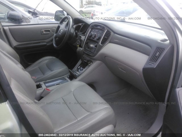 JTEHF21A530138377 - 2003 TOYOTA HIGHLANDER LIMITED SILVER photo 5