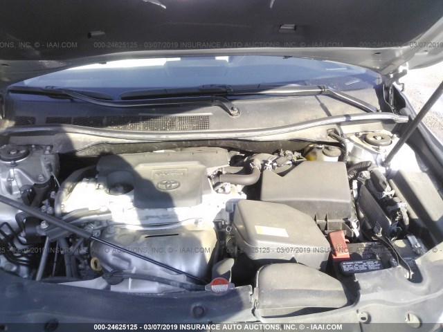 4T1BF1FK5GU163506 - 2016 TOYOTA CAMRY LE/XLE/SE/XSE 银色 照片 10